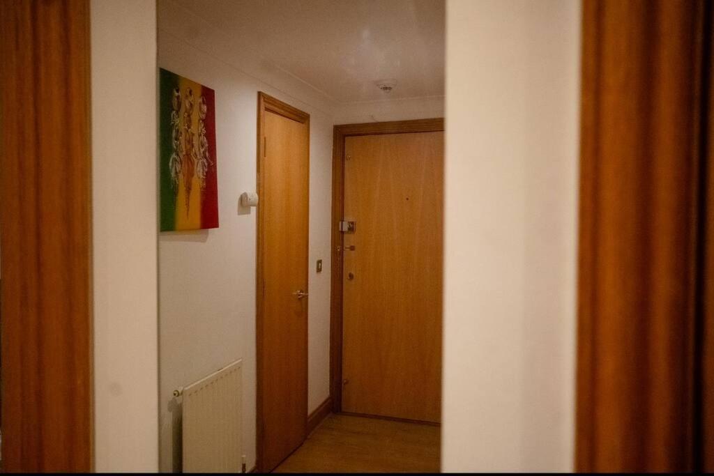 1-Bed Flat In Ocean Village سوثامبتون المظهر الخارجي الصورة
